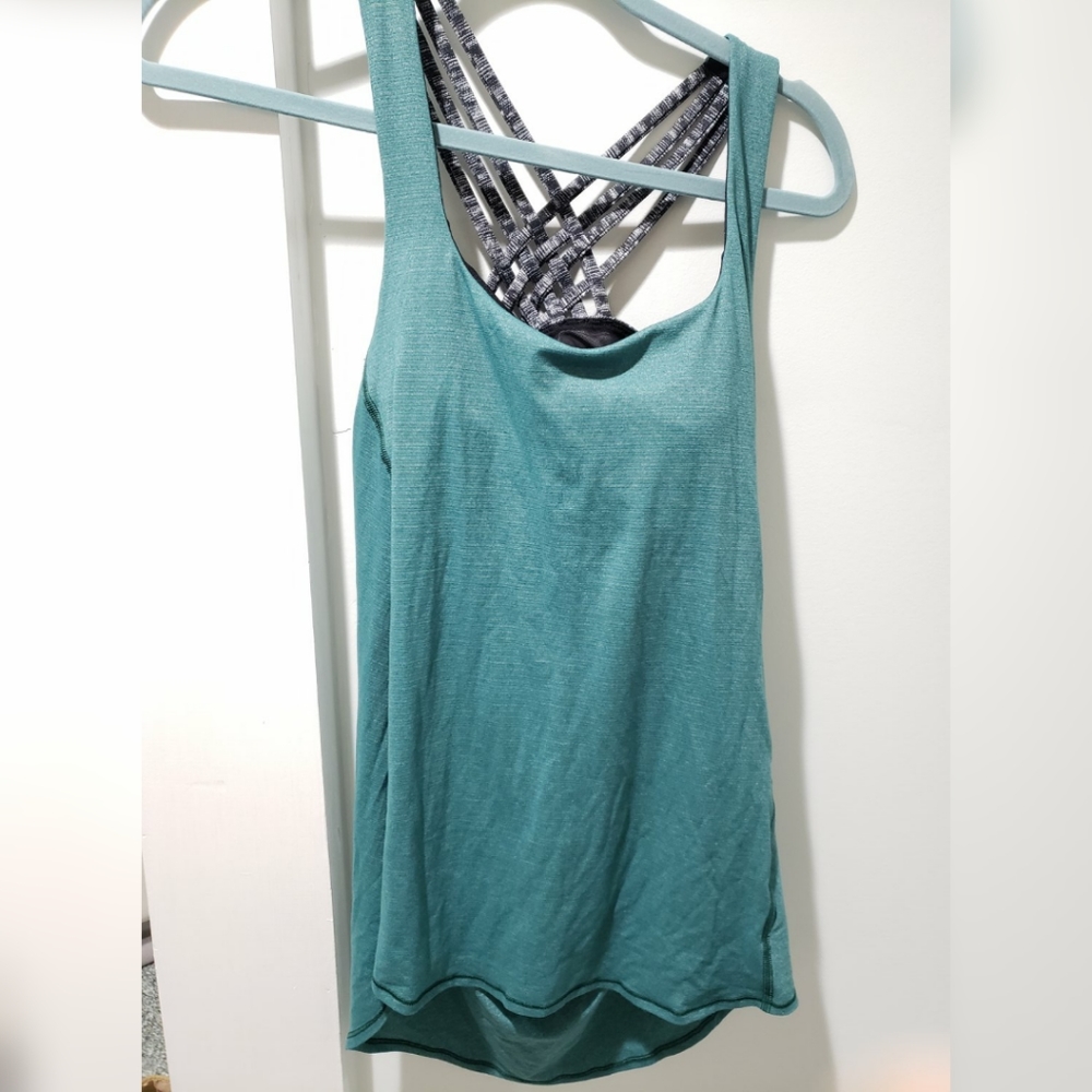 Lululemon top